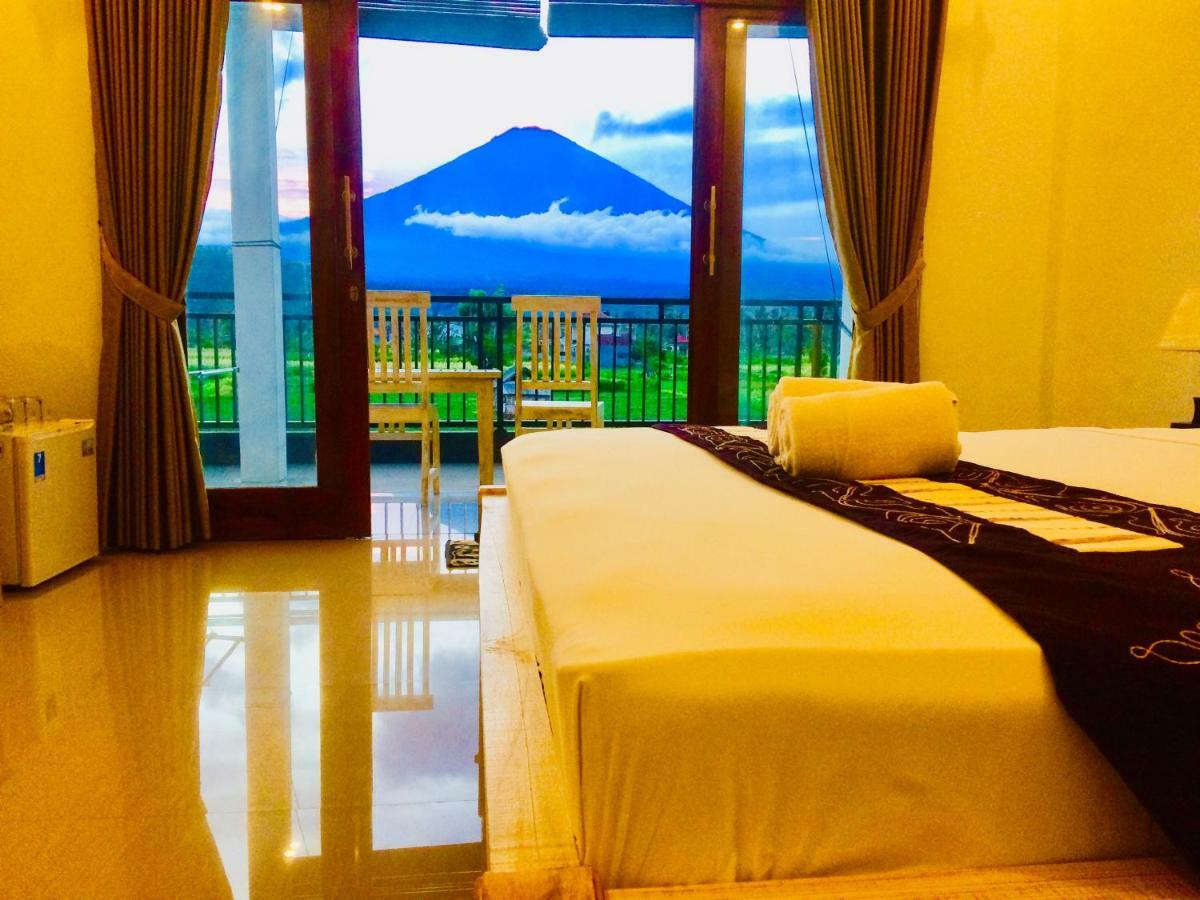 D'Uma Amed Homestay 외부 사진